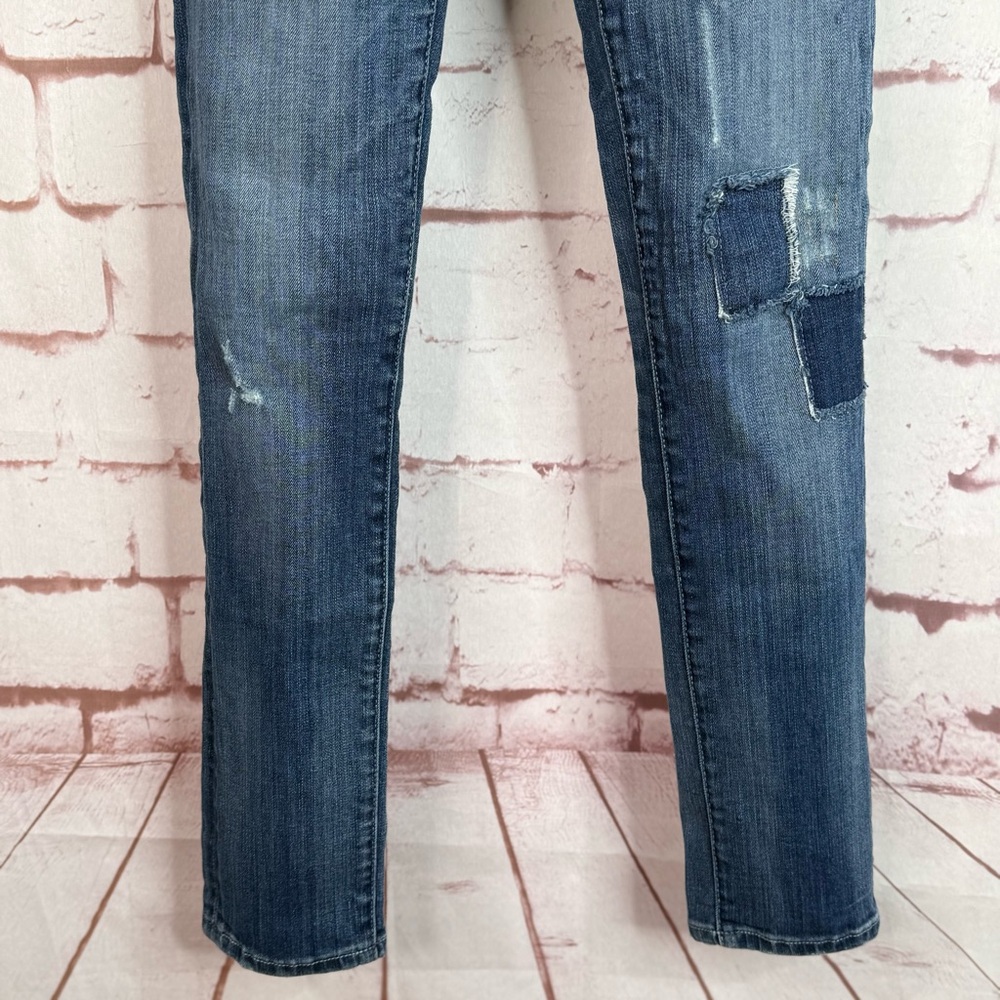 ANTHRO PILCRO Mid Rise Waist 28 Inches Size 27 Distressed Medium Wash Denim Jean - Picture 12 of 15